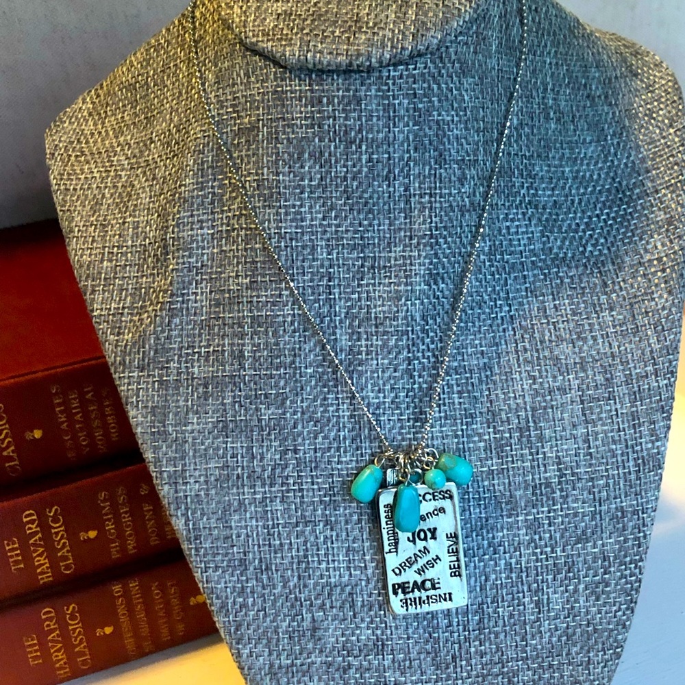 Cookie lee necklace Silvertone/turquoise